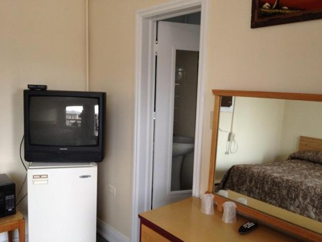 Victoria Motel Lindsay Εξωτερικό φωτογραφία